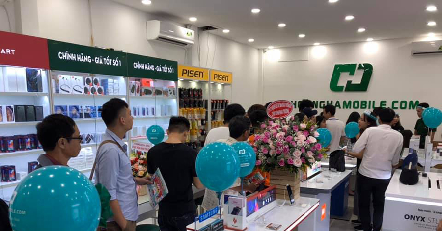 cửa hàng bán đồng hồ định vị trẻ em myalo của hoàng hà mobile